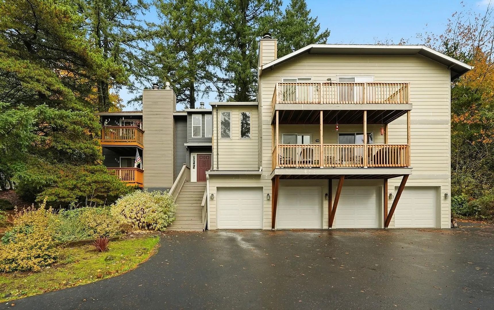304-310 Cervantes Cir - Lake Oswego - Oregon - 3 bed, 2 bath rental property