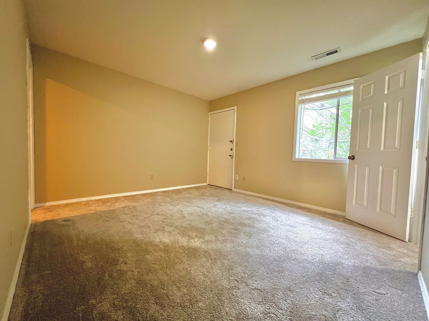 304-310 Cervantes Cir - Lake Oswego - Oregon - 3 bed, 2 bath rental property