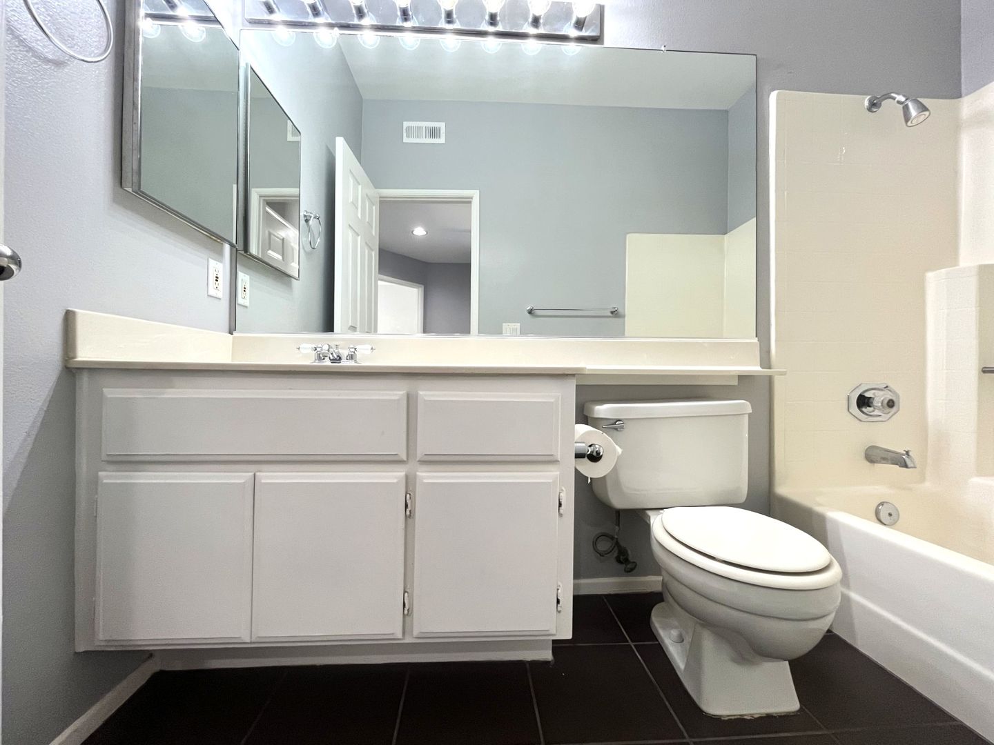 3100 Puesta Del Sol Ct. #203 - Corona - California - 2 bed, 2 bath rental property