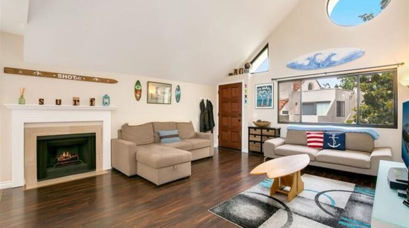 333 N. Melrose Drive Unit F - Vista - California - 1 bed, 1 bath rental property