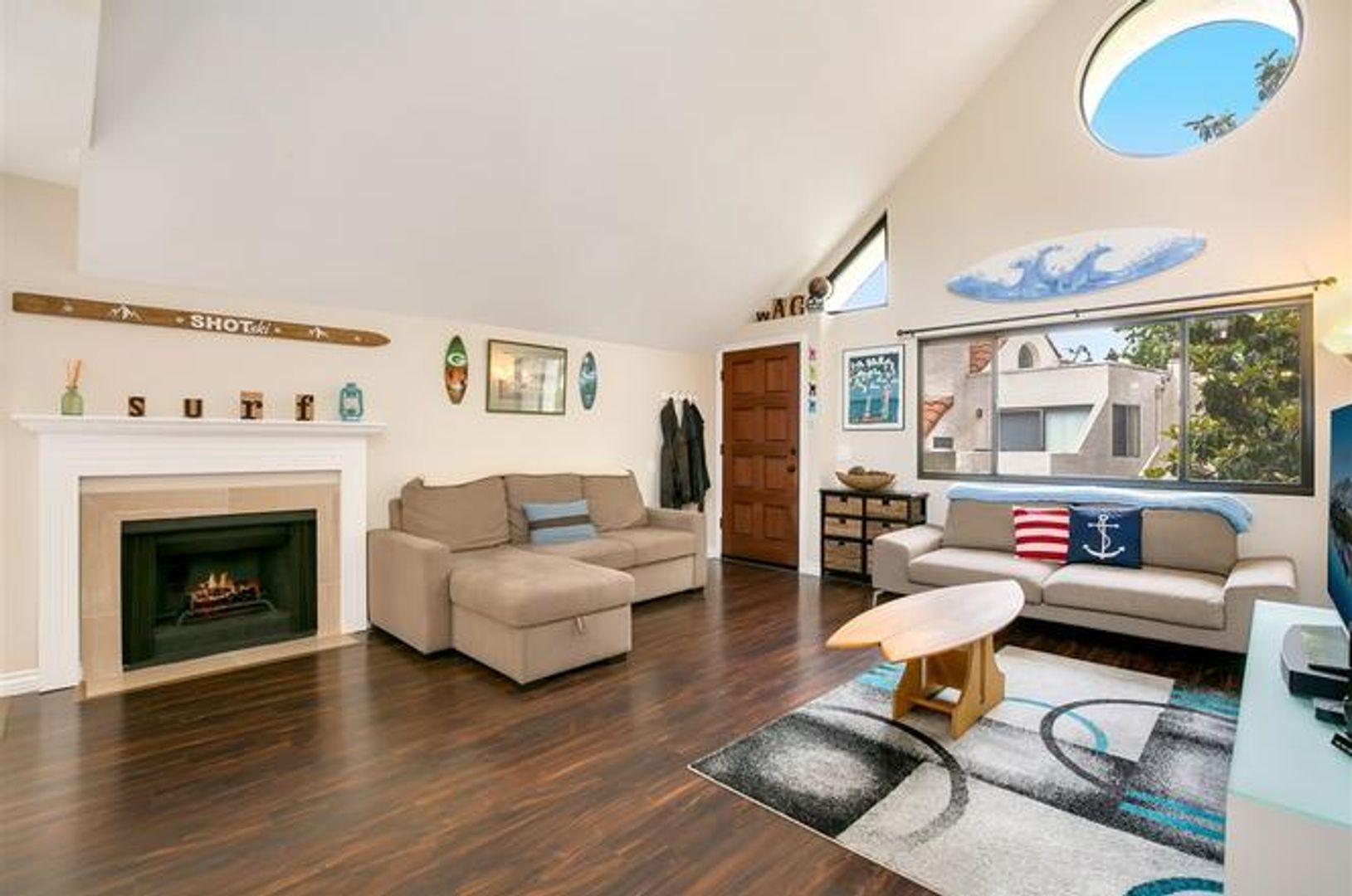 333 N. Melrose Drive Unit F - Vista - California - 1 bed, 1 bath rental property