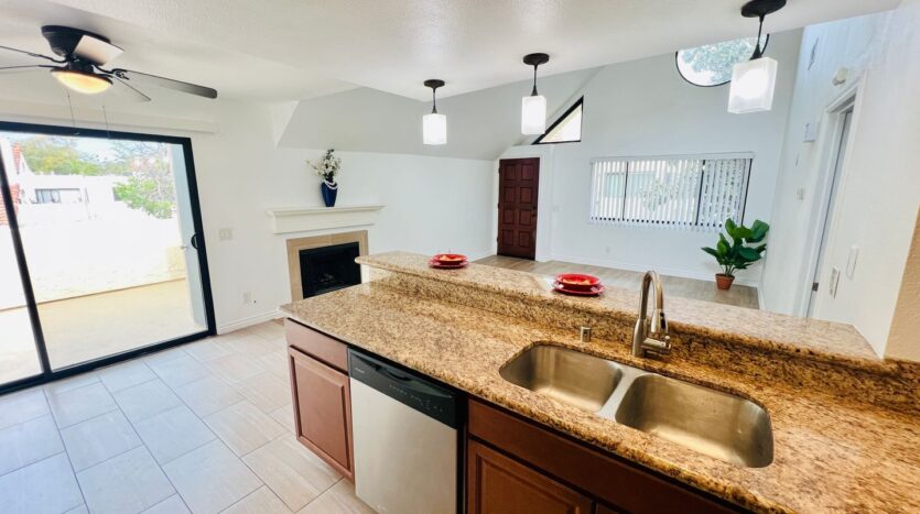 333 N. Melrose Drive Unit F - Vista - California - 1 bed, 1 bath rental property