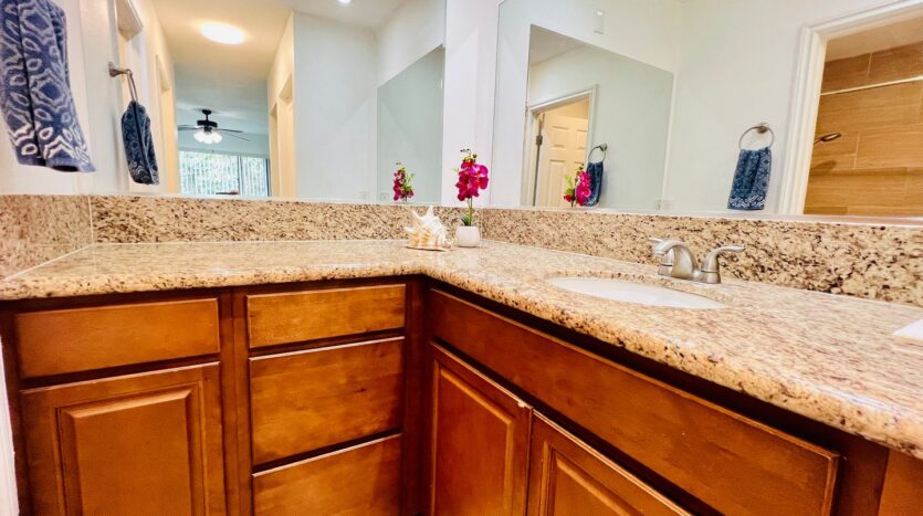 333 N. Melrose Drive Unit F - Vista - California - 1 bed, 1 bath rental property