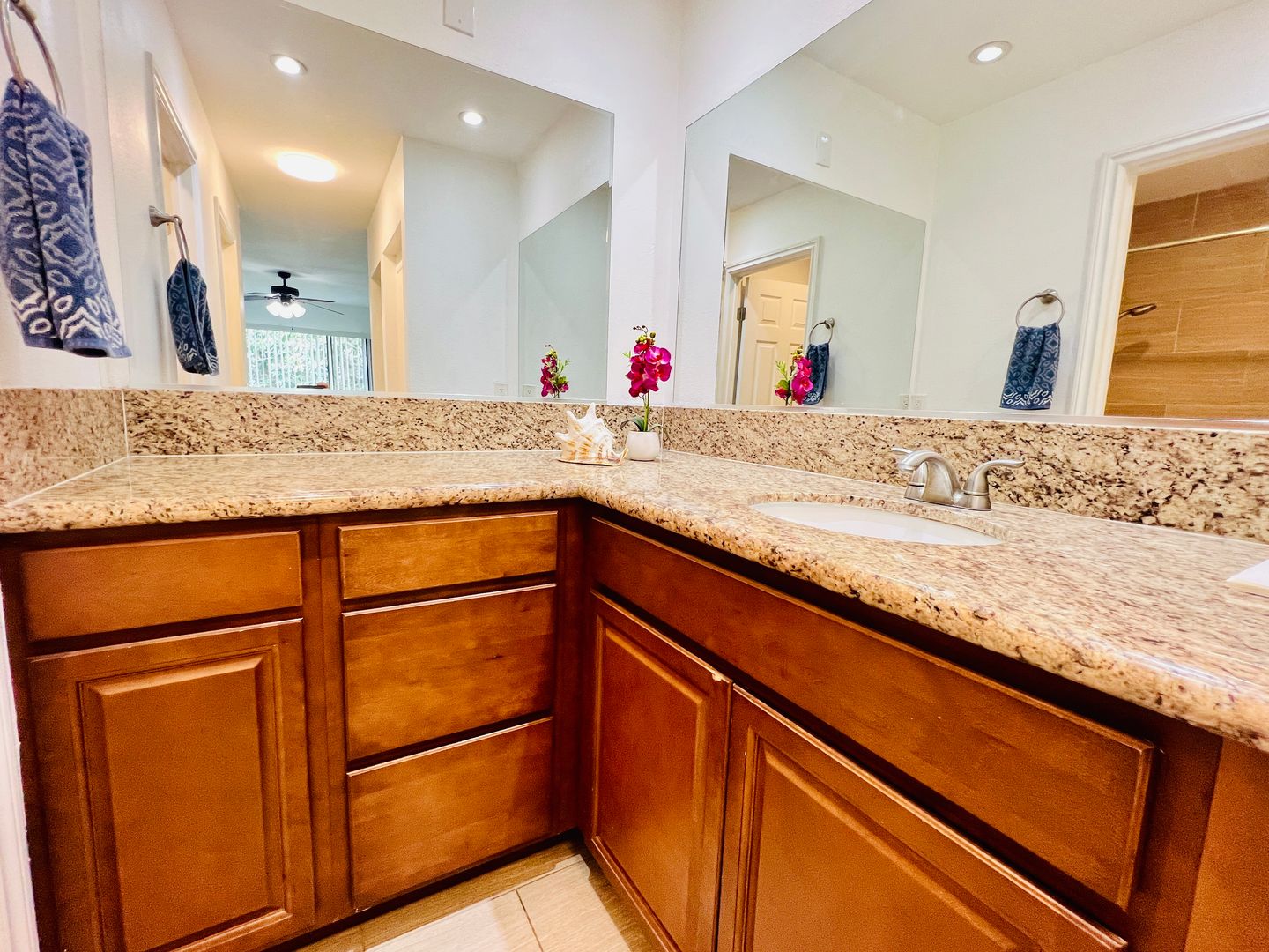 333 N. Melrose Drive Unit F - Vista - California - 1 bed, 1 bath rental property