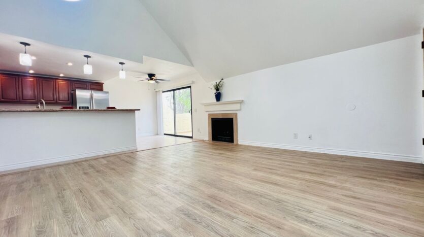 333 N. Melrose Drive Unit F - Vista - California - 1 bed, 1 bath rental property