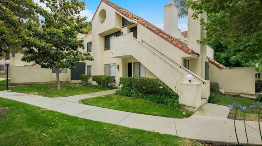 333 N. Melrose Drive Unit F - Vista - California - 1 bed, 1 bath rental property