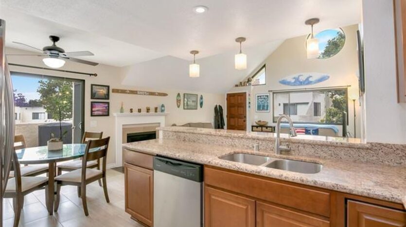 333 N. Melrose Drive Unit F - Vista - California - 1 bed, 1 bath rental property