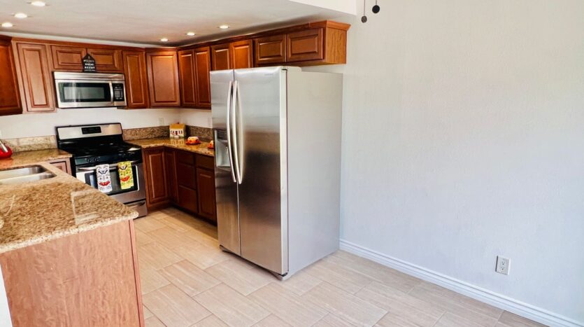 333 N. Melrose Drive Unit F - Vista - California - 1 bed, 1 bath rental property