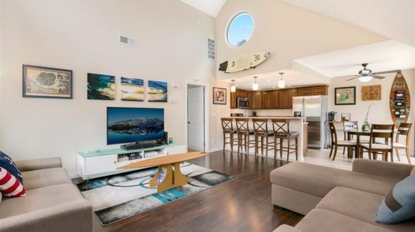 333 N. Melrose Drive Unit F - Vista - California - 1 bed, 1 bath rental property