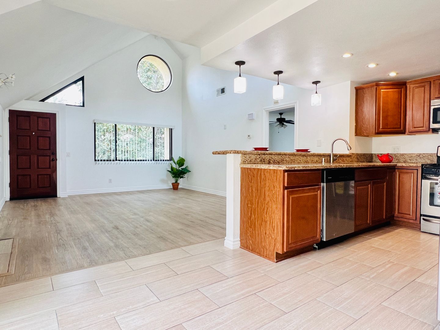 333 N. Melrose Drive Unit F - Vista - California - 1 bed, 1 bath rental property