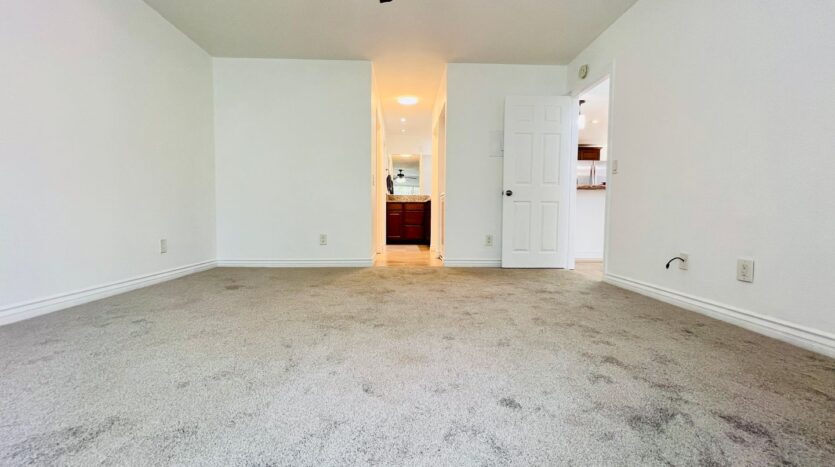 333 N. Melrose Drive Unit F - Vista - California - 1 bed, 1 bath rental property