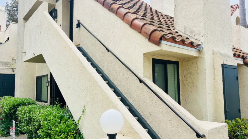 333 N. Melrose Drive Unit F - Vista - California - 1 bed, 1 bath rental property