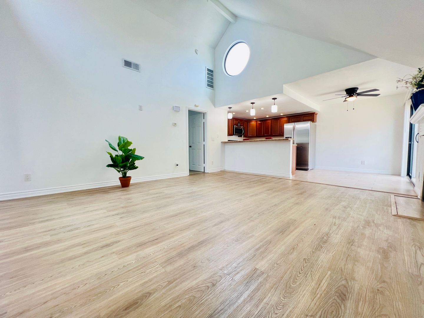 333 N. Melrose Drive Unit F - Vista - California - 1 bed, 1 bath rental property