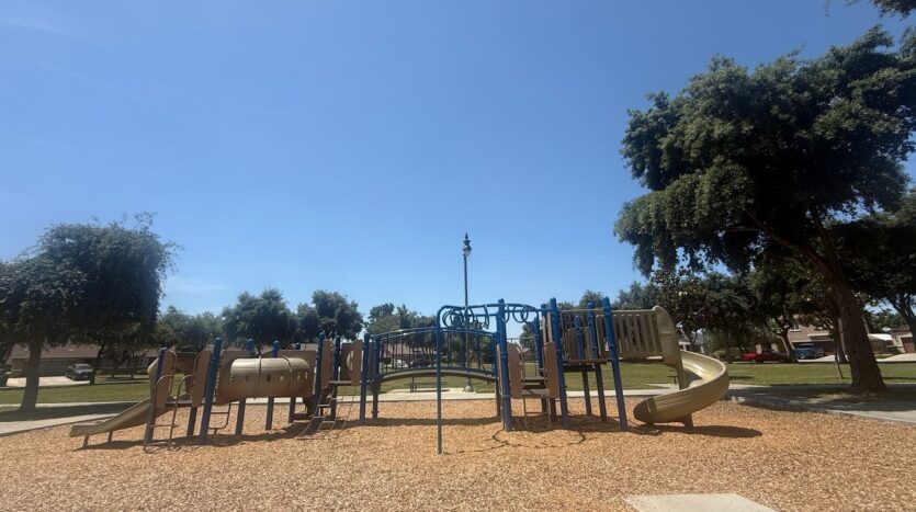 3331 N. Linda Vista St - Visalia - California - 3 bed, 2 bath rental property