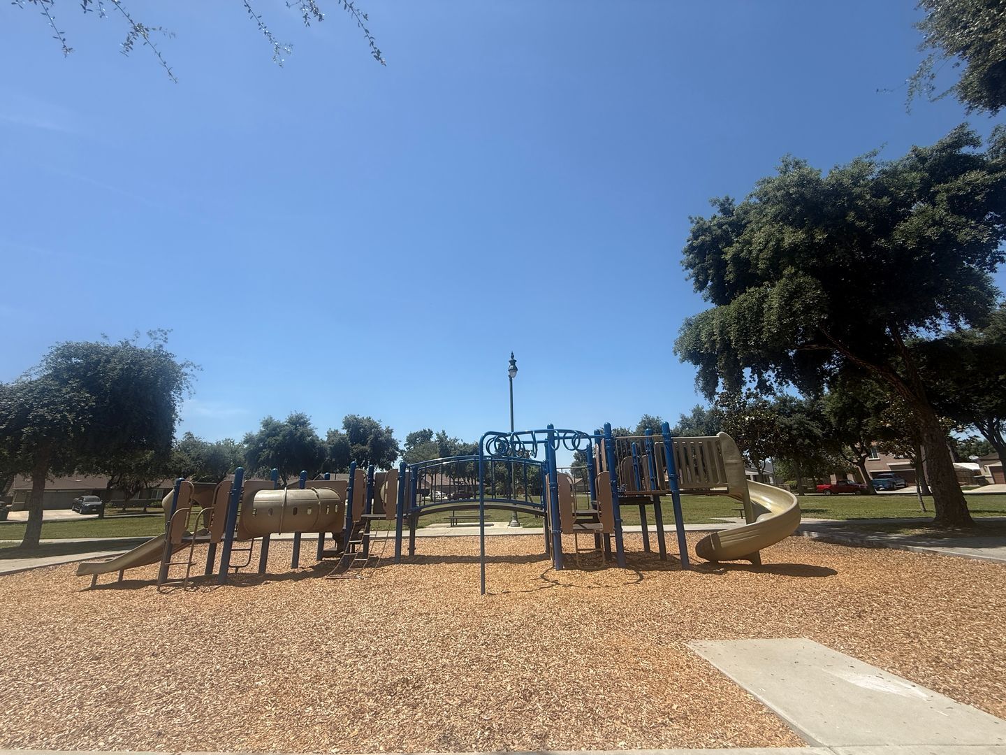 3331 N. Linda Vista St - Visalia - California - 3 bed, 2 bath rental property