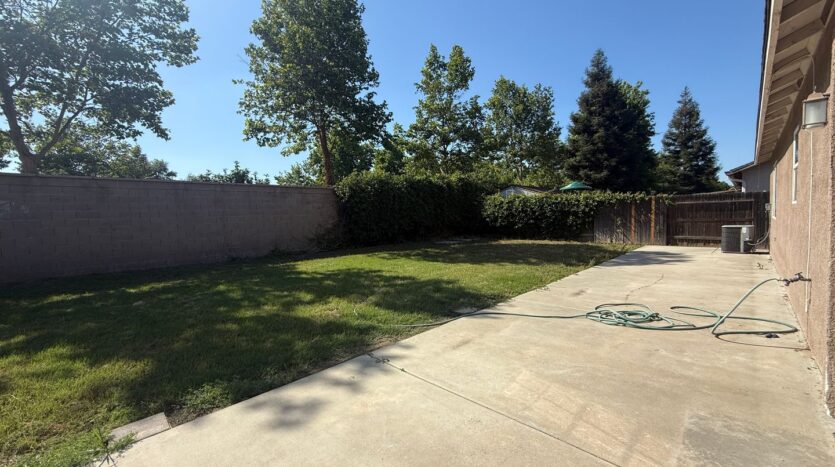 3331 N. Linda Vista St - Visalia - California - 3 bed, 2 bath rental property