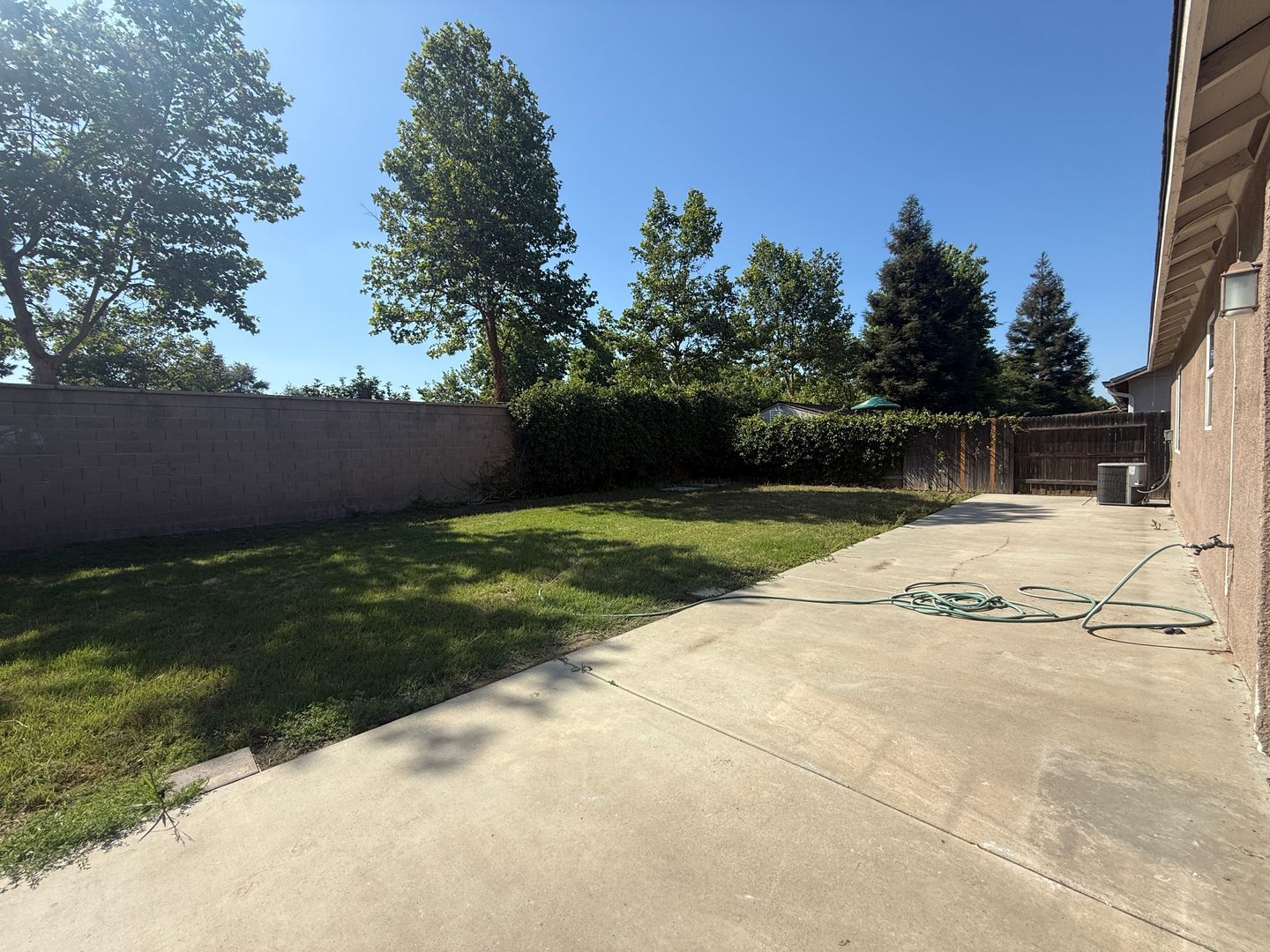 3331 N. Linda Vista St - Visalia - California - 3 bed, 2 bath rental property
