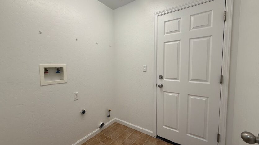 3331 N. Linda Vista St - Visalia - California - 3 bed, 2 bath rental property