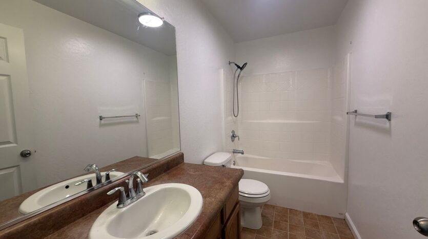 3331 N. Linda Vista St - Visalia - California - 3 bed, 2 bath rental property