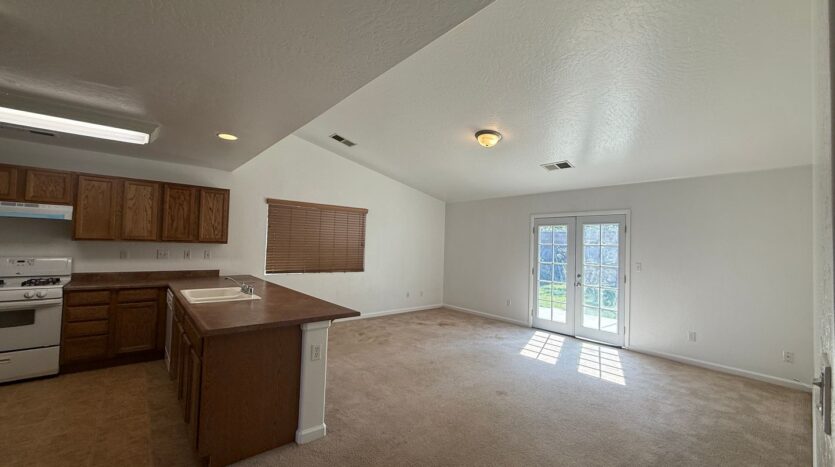 3331 N. Linda Vista St - Visalia - California - 3 bed, 2 bath rental property