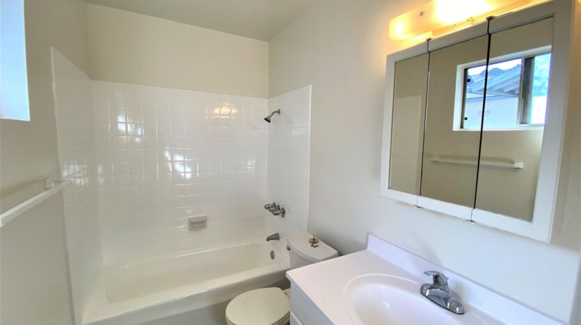 336 Claydelle Avenue - Unit 10 - El Cajon - California - 1 bed, 1 bath rental property