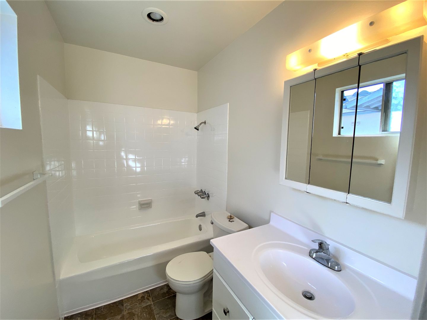 336 Claydelle Avenue - Unit 10 - El Cajon - California - 1 bed, 1 bath rental property
