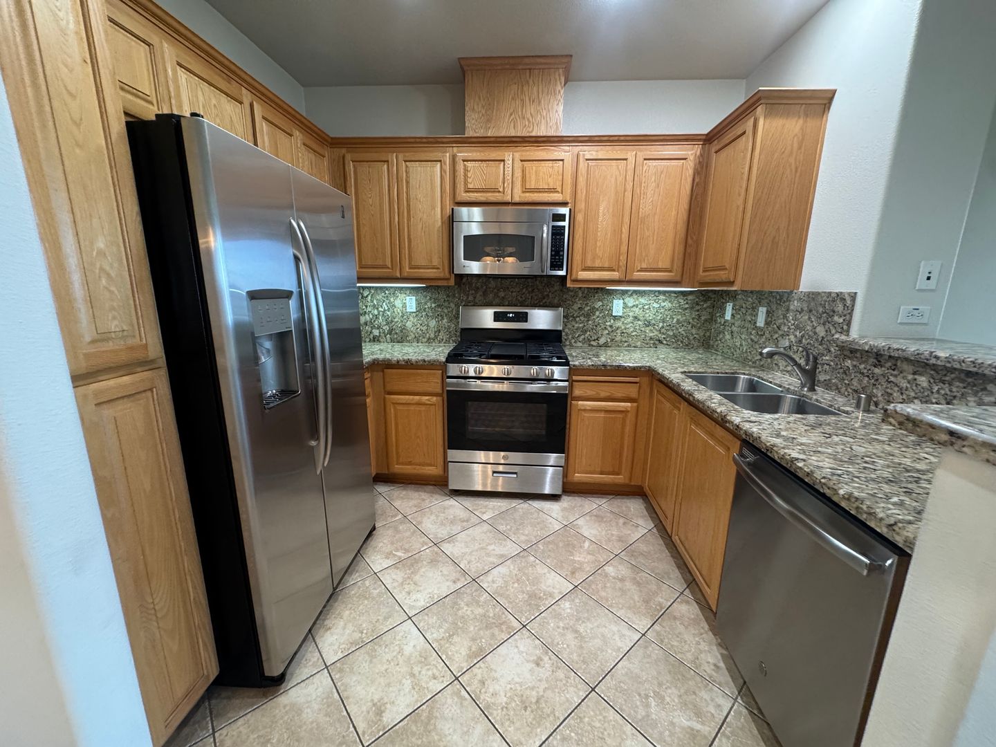 3385 Dublin Blvd Unit 418 - Dublin - California - 2 bed, 2 bath rental property