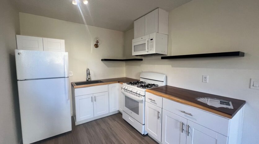 343 Playa Del Sur - San Diego - California - 1 bed, 1 bath rental property