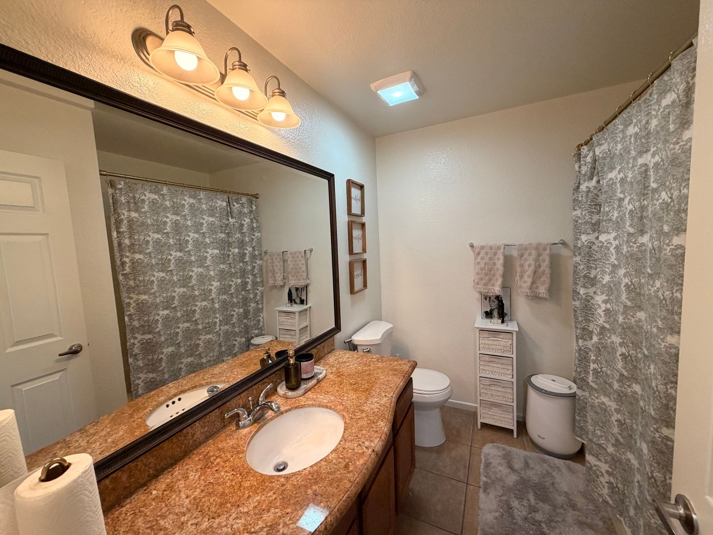 3432 Hathaway Ave Unit 231  - Long Beach - California - 2 bed, 2 bath rental property