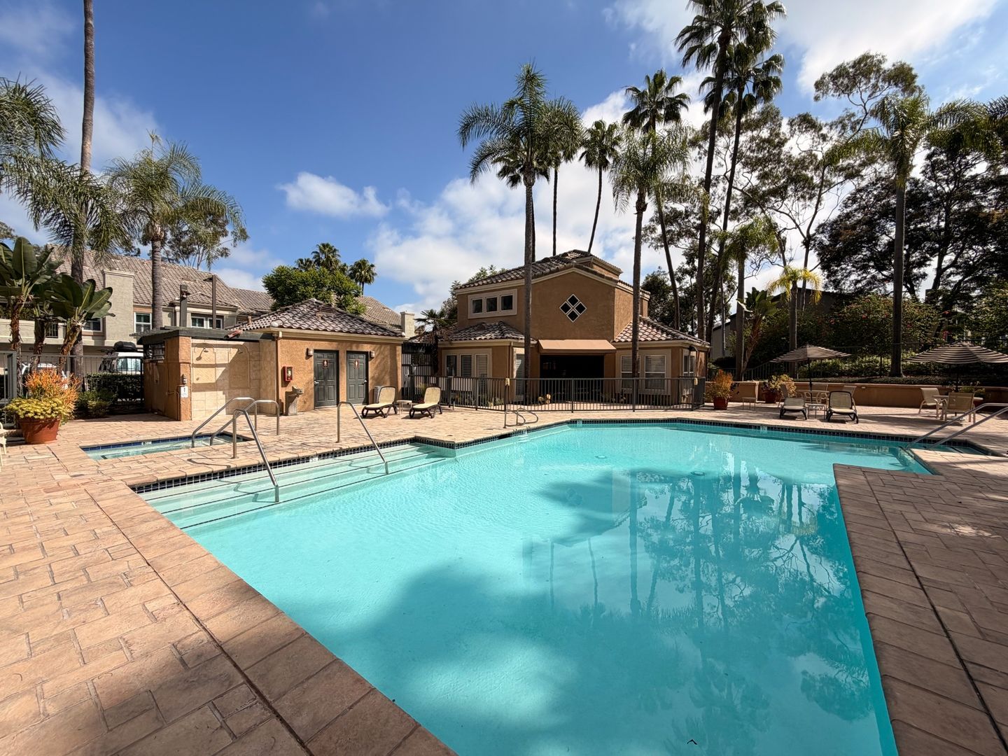 3432 Hathaway Ave Unit 231  - Long Beach - California - 2 bed, 2 bath rental property