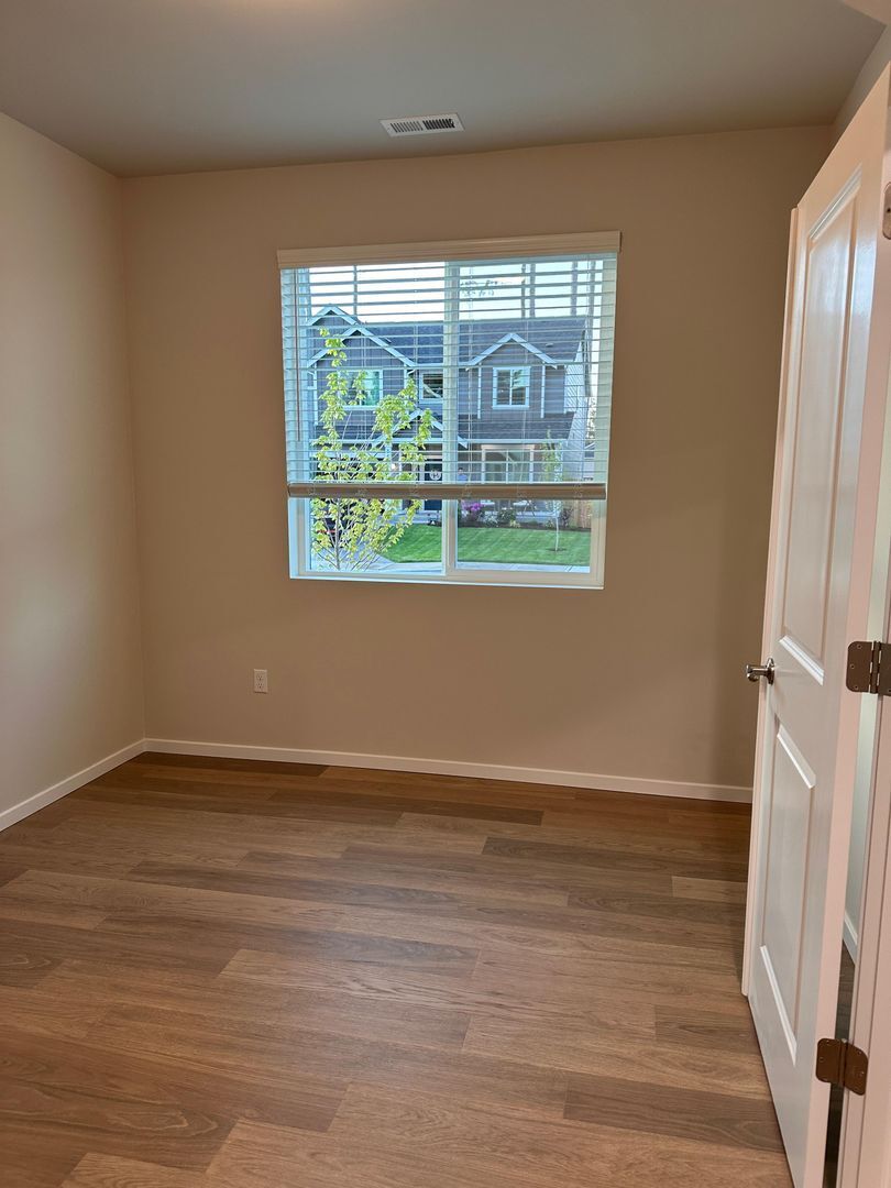 3466 183rd Street Ct E - Parkland - Washington - 4 bed, 2.5 bath rental property