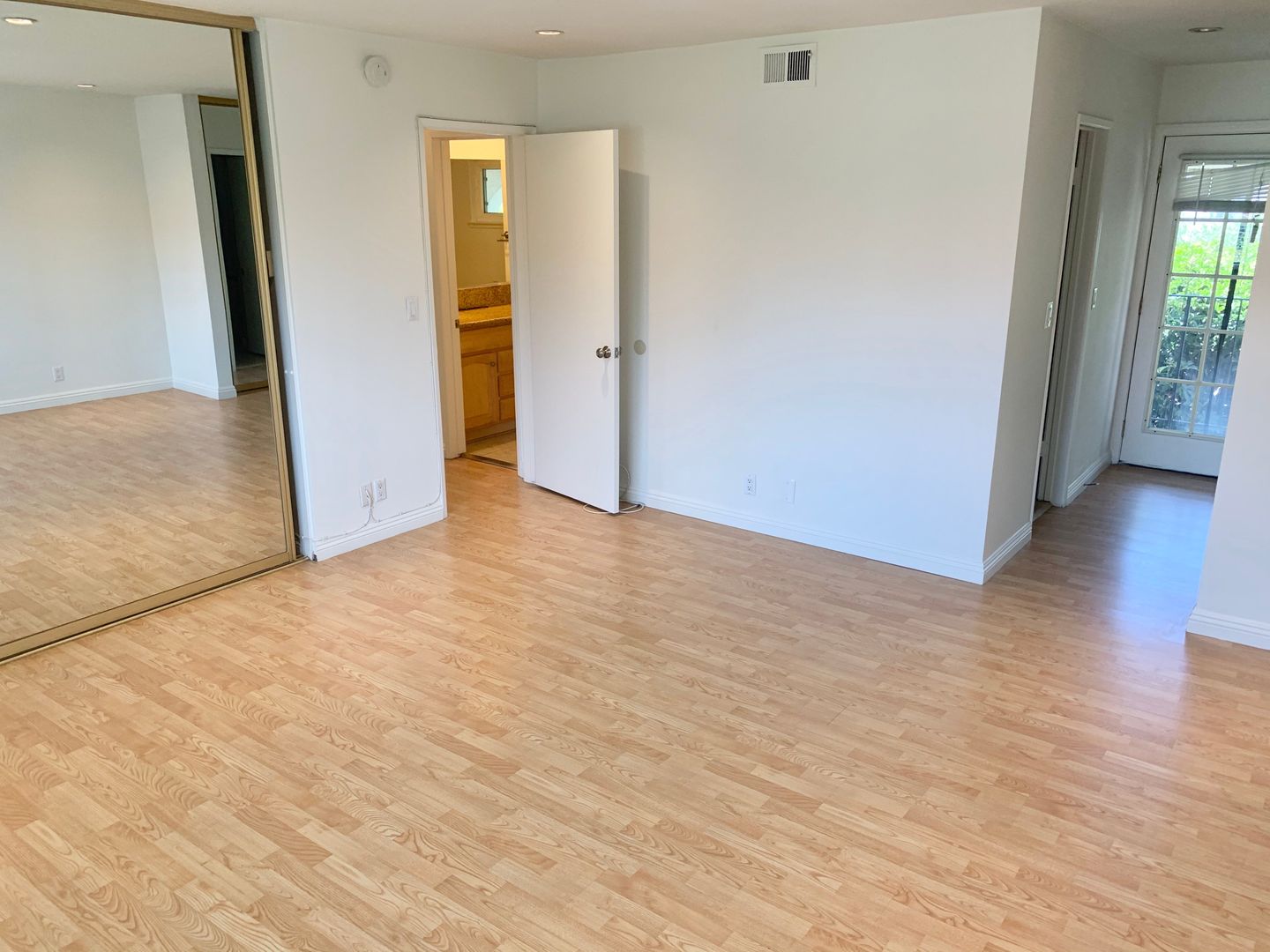 3491 Eboe St. - Irvine - California - 5 bed, 2.5 bath rental property