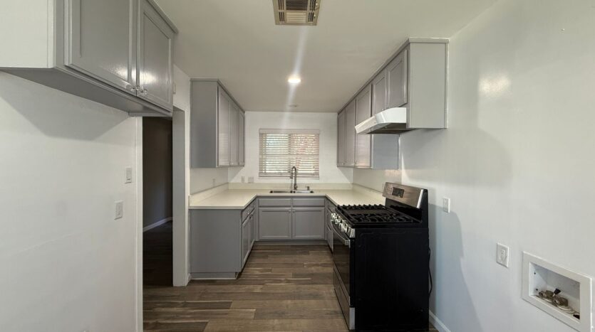 37938 Palm Vista Ave - Palmdale - California - 3 bed, 1 bath rental property