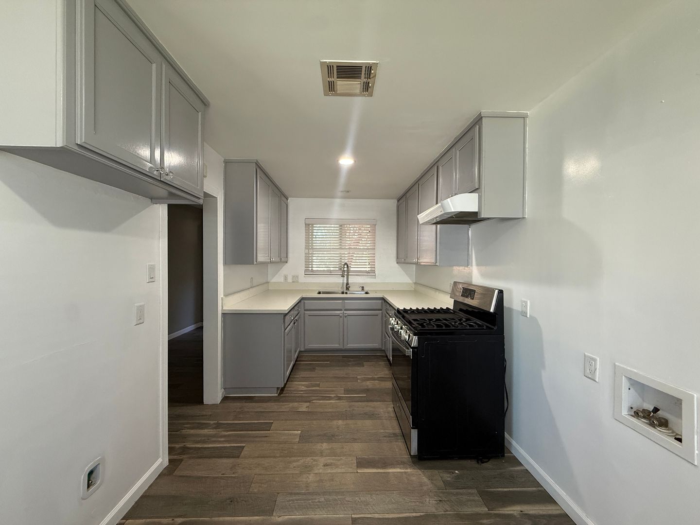 37938 Palm Vista Ave - Palmdale - California - 3 bed, 1 bath rental property