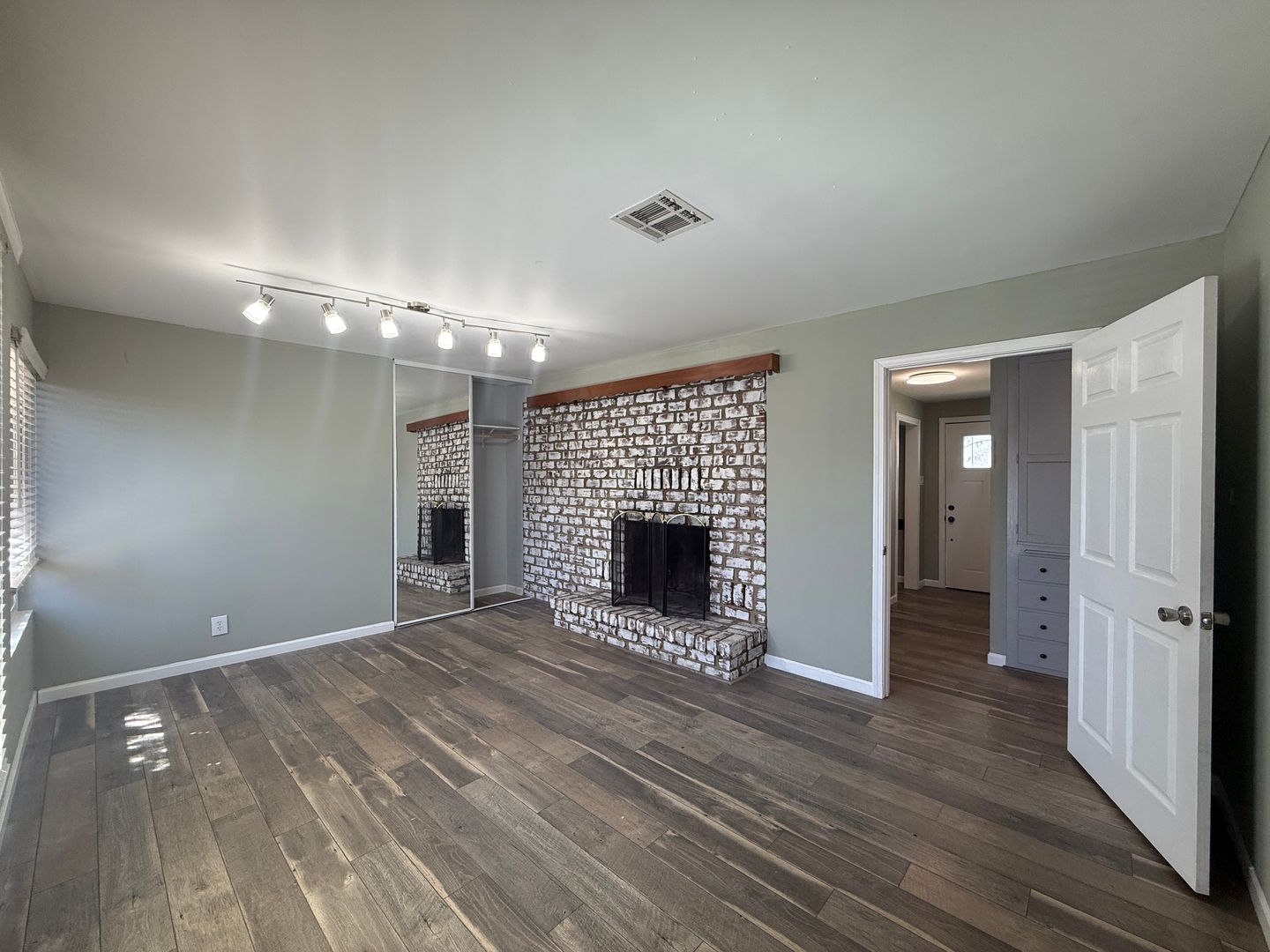 37938 Palm Vista Ave - Palmdale - California - 3 bed, 1 bath rental property