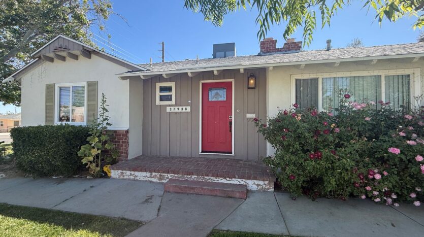 37938 Palm Vista Ave - Palmdale - California - 3 bed, 1 bath rental property