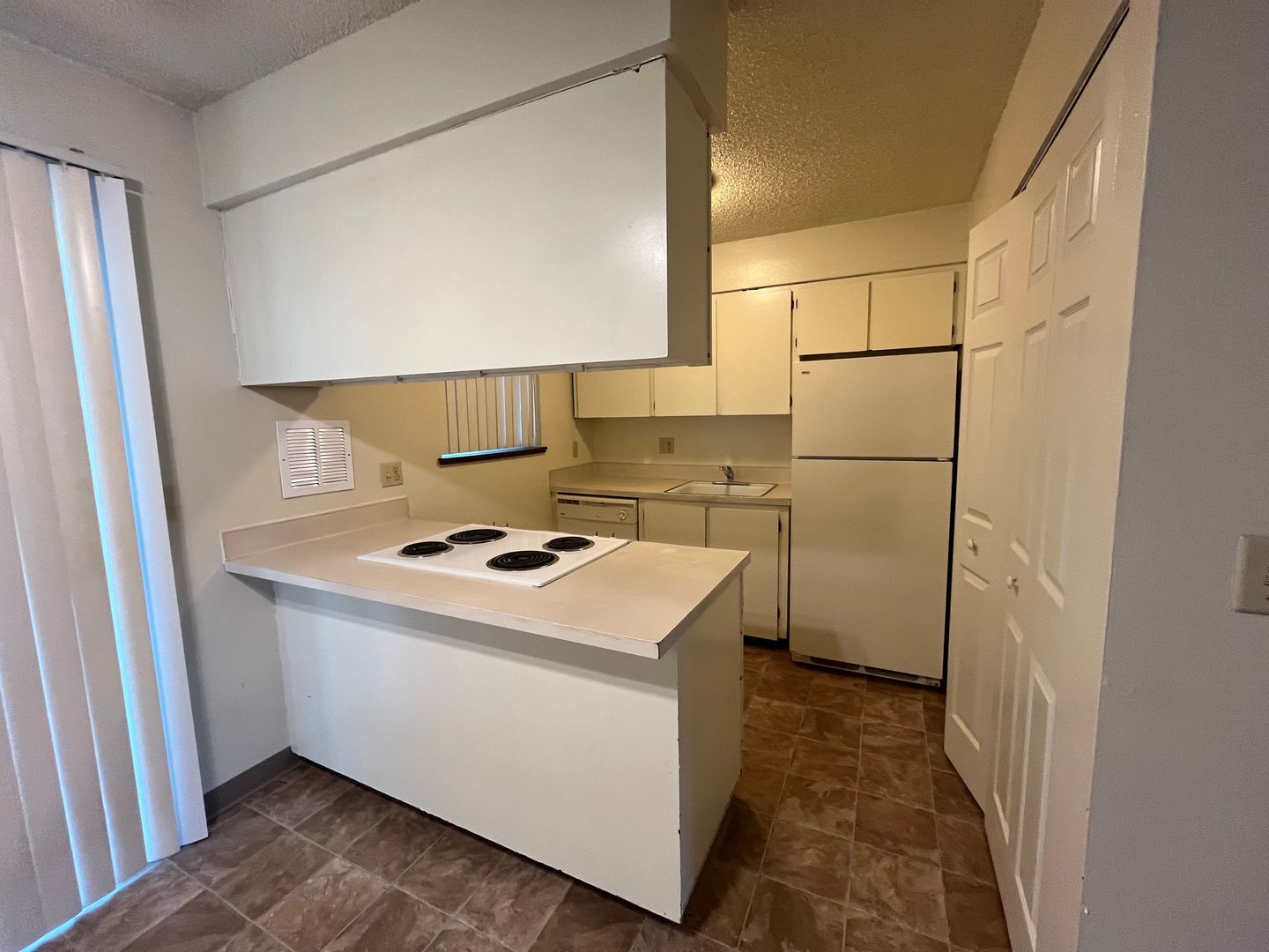 37950 HWY 26 - #16 - Sandy - Oregon - 2 bed, 1 bath rental property