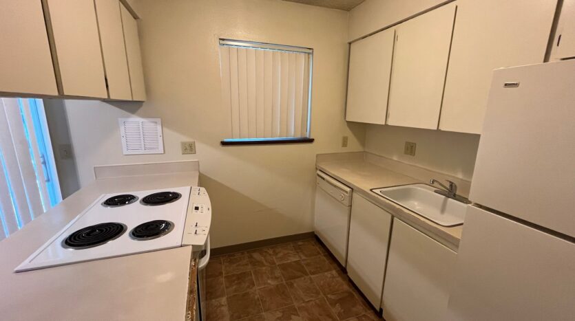 37950 HWY 26 - #16 - Sandy - Oregon - 2 bed, 1 bath rental property