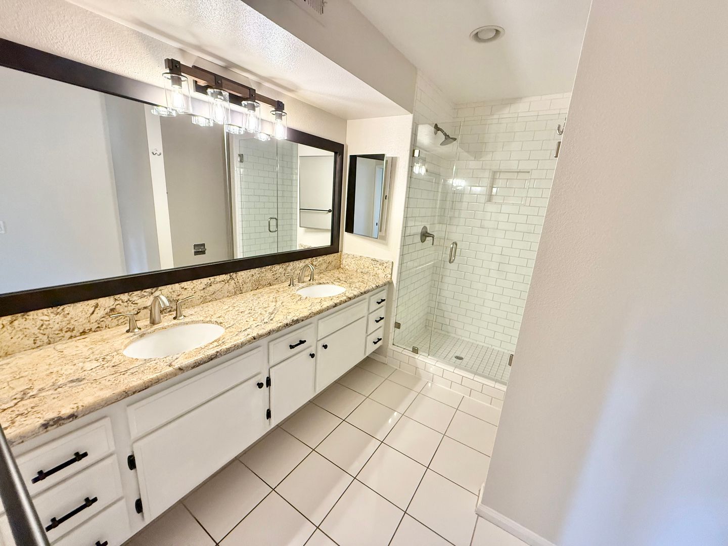 380 W Wilson B103  - Costa Mesa - California - 3 bed, 3 bath rental property