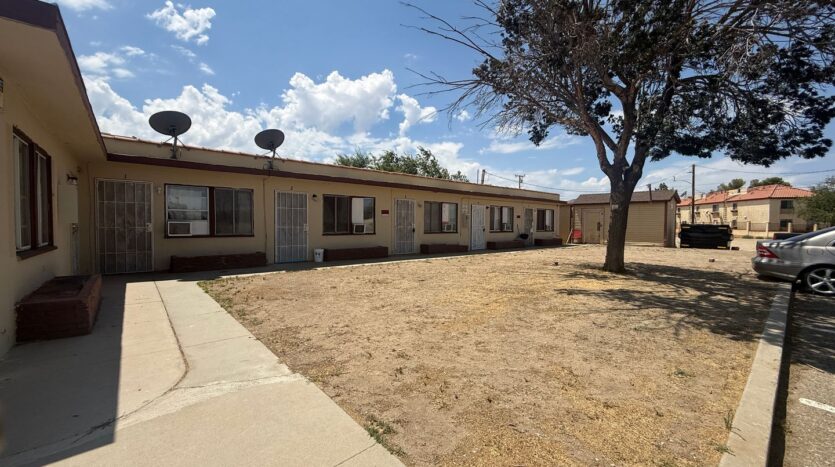 38717 6th St. East - Unit 4 - Palmdale - California - 1 bath rental property
