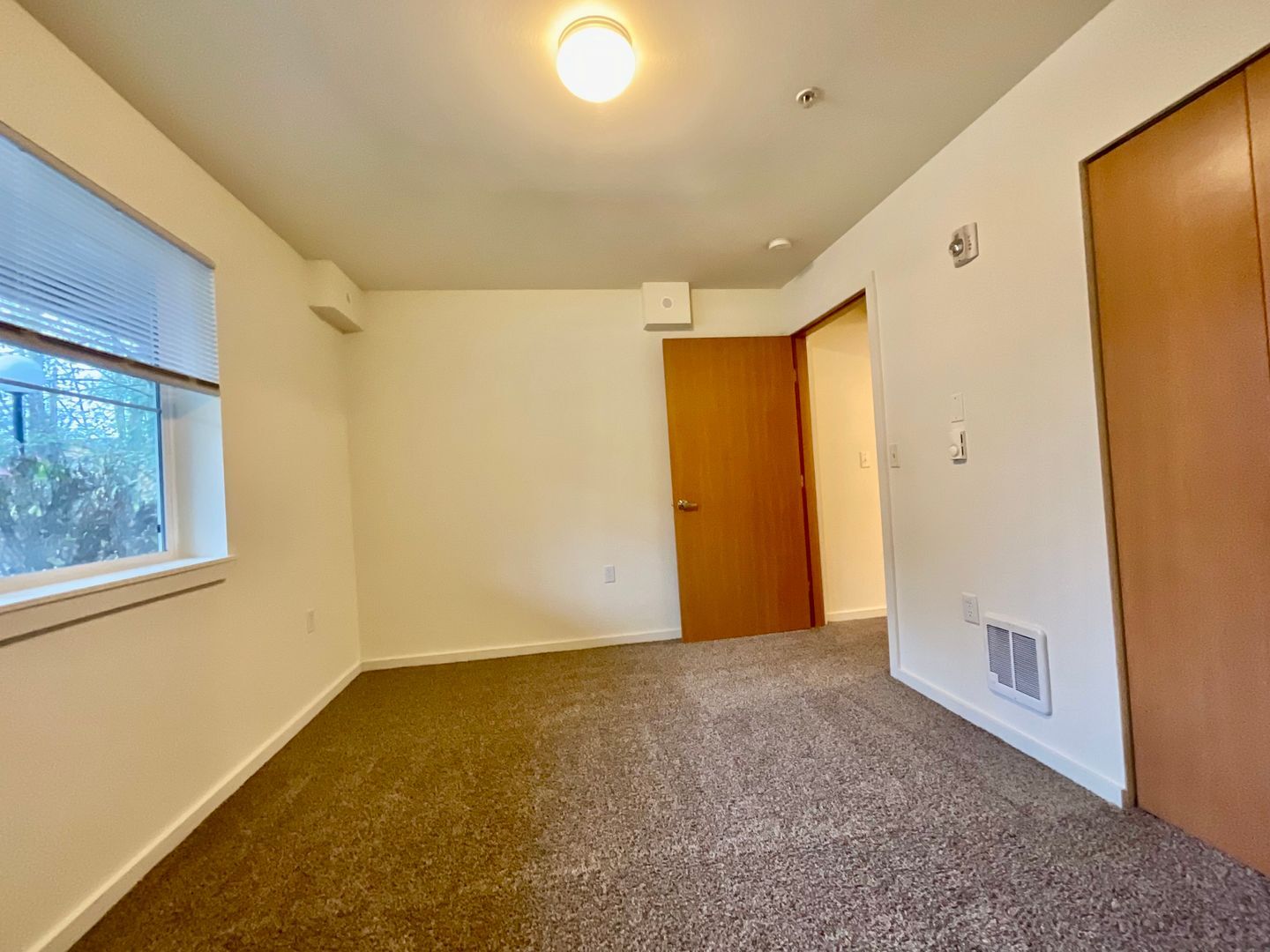 4018 Northwest Avenue - Bellingham - Washington - 1 bed, 1 bath rental property