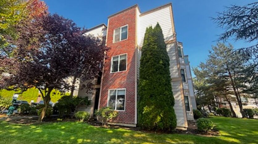 4018 Northwest Avenue - Bellingham - Washington - 1 bed, 1 bath rental property