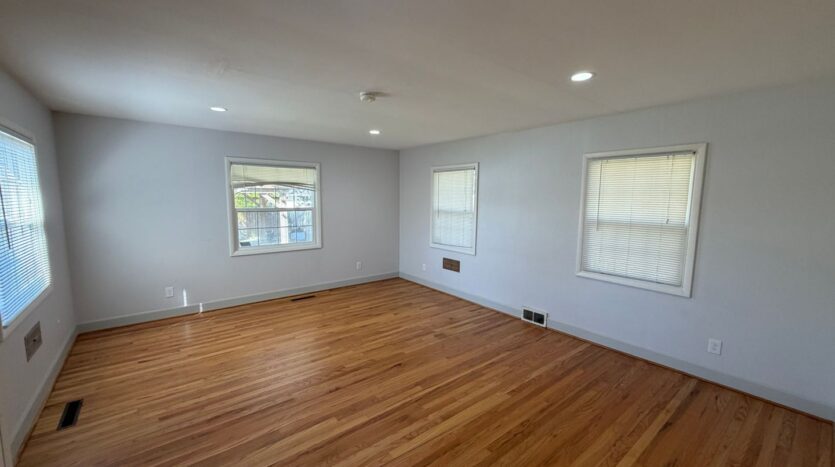 4102 N Verde St - Tacoma - Washington - 2 bed, 1.5 bath rental property