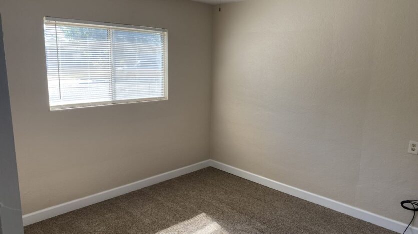 412 Alameda Ave - Chowchilla - California - 2 bed, 1 bath rental property