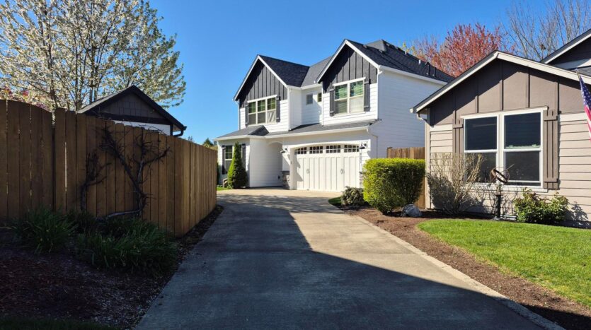 4231 NE 157th Ct - Vancouver - Washington - 3 bed, 2.5 bath rental property