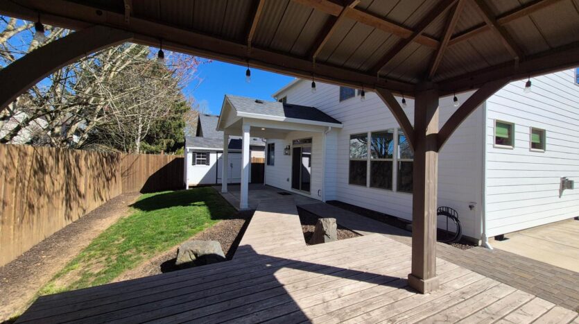 4231 NE 157th Ct - Vancouver - Washington - 3 bed, 2.5 bath rental property