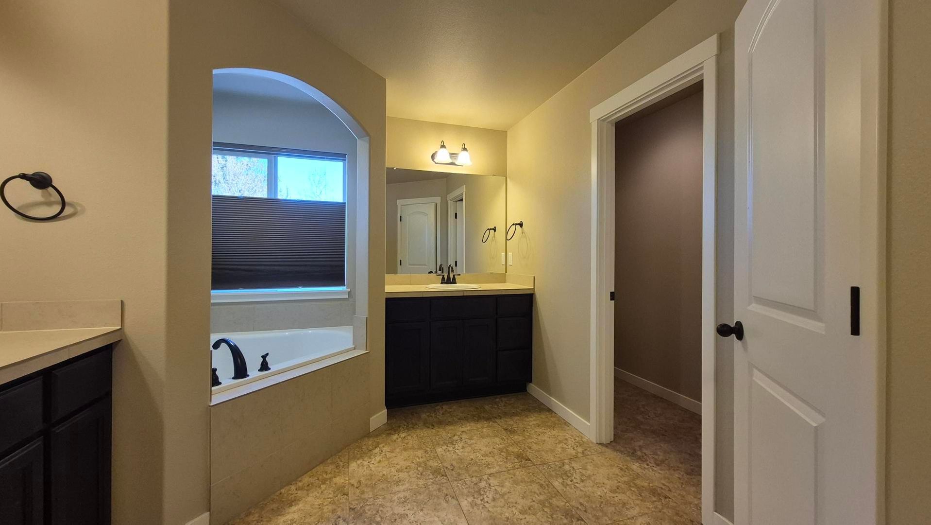 4231 NE 157th Ct - Vancouver - Washington - 3 bed, 2.5 bath rental property