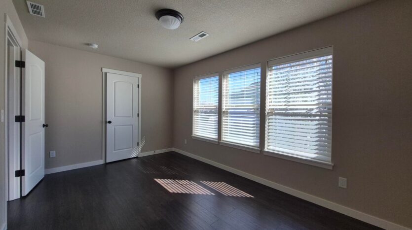 4231 NE 157th Ct - Vancouver - Washington - 3 bed, 2.5 bath rental property