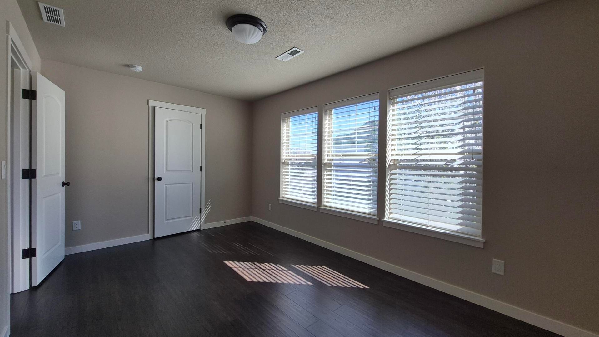 4231 NE 157th Ct - Vancouver - Washington - 3 bed, 2.5 bath rental property