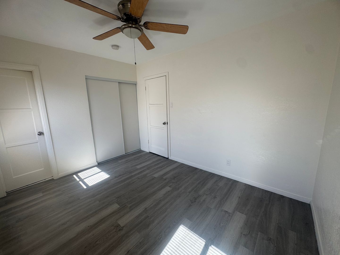 434 - 442 E Lincoln Street - Carson - California - 1 bed, 1 bath rental property